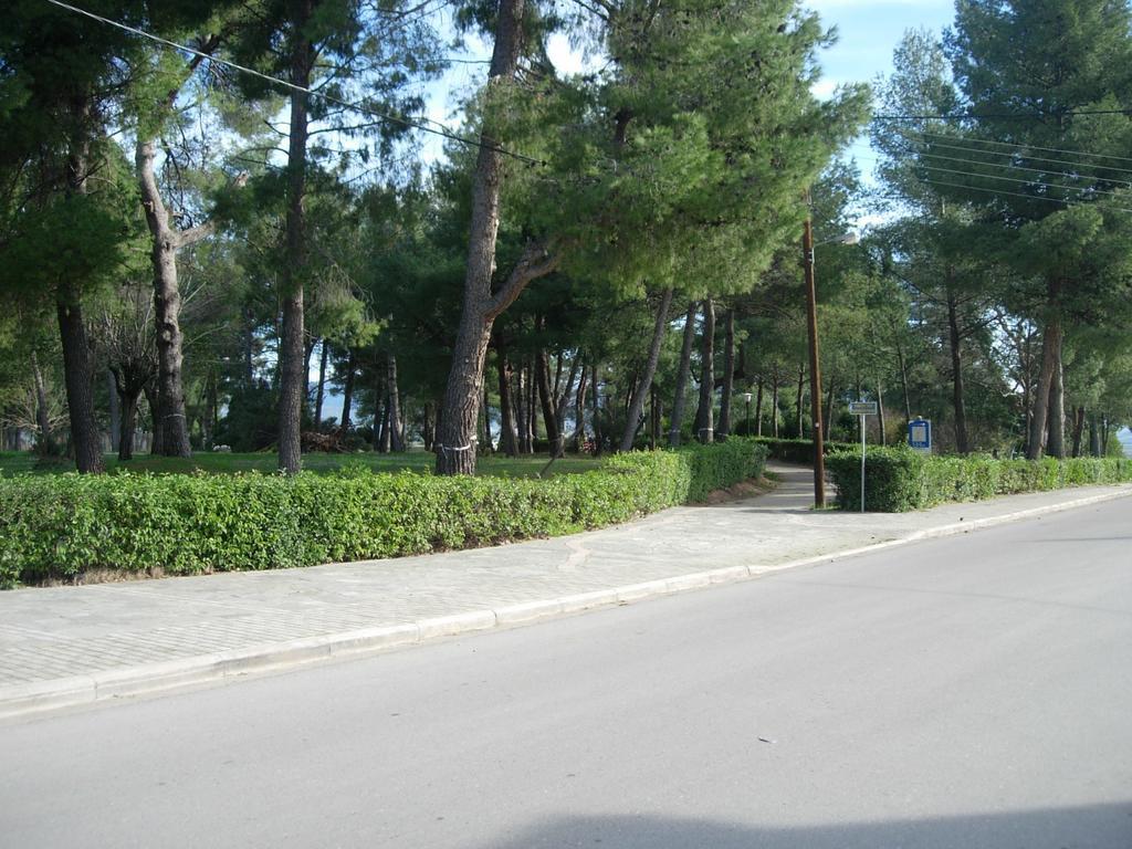 Hotel Prigipikon Suites And Sofites Loutra Ipatis Buitenkant foto