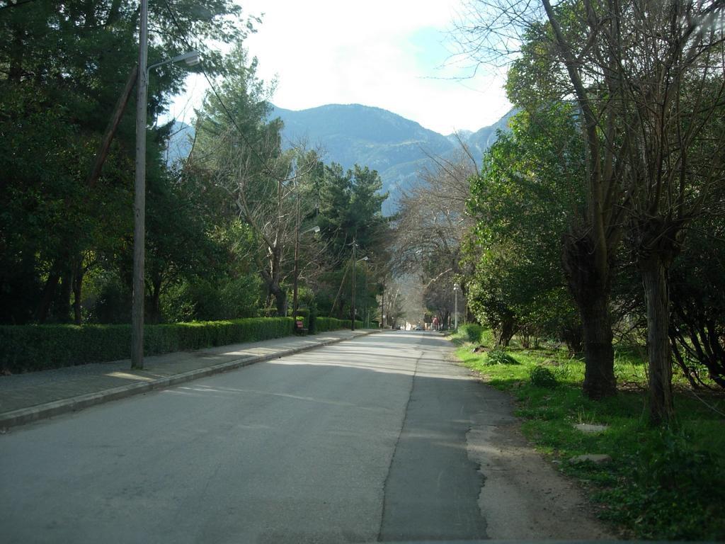 Hotel Prigipikon Suites And Sofites Loutra Ipatis Buitenkant foto