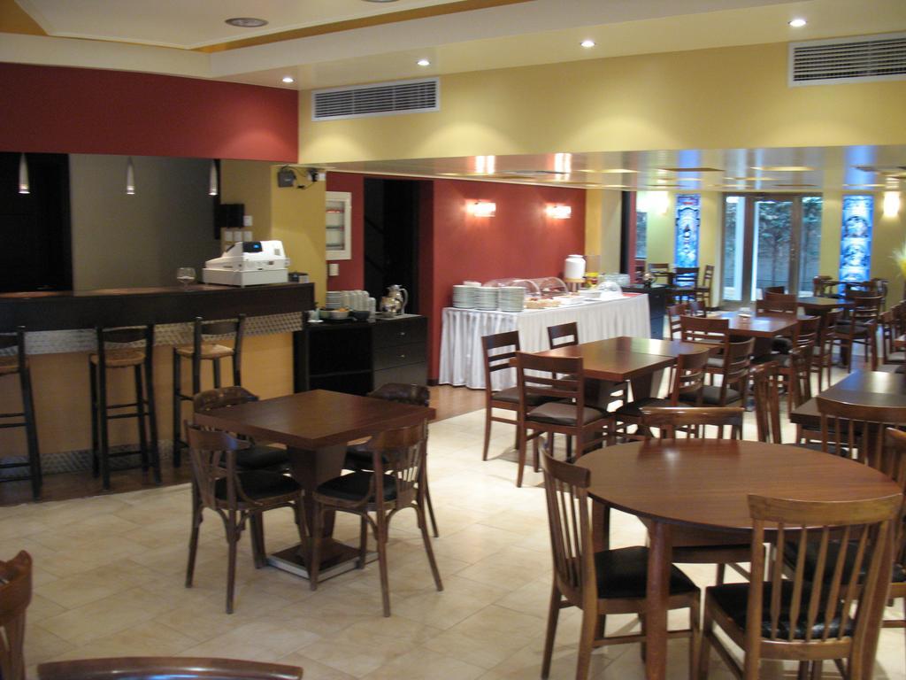 Hotel Prigipikon Suites And Sofites Loutra Ipatis Buitenkant foto